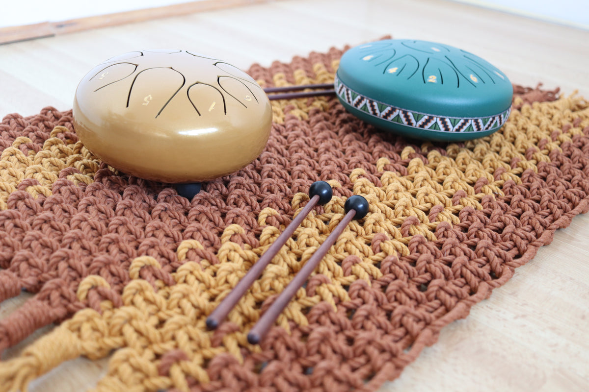 Percussion rug/mat for tongue drums and small drums