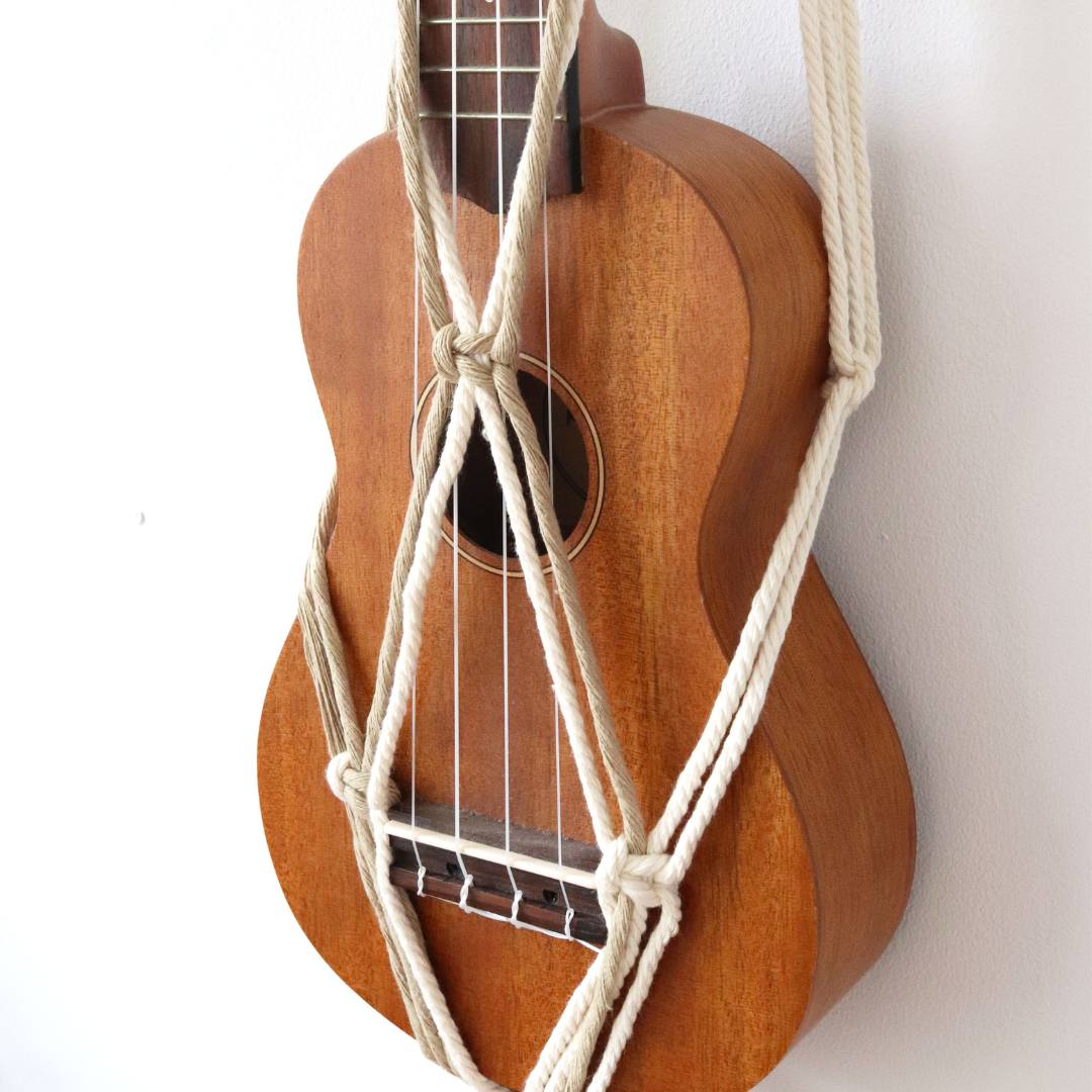 ukulele wall hanger mount 