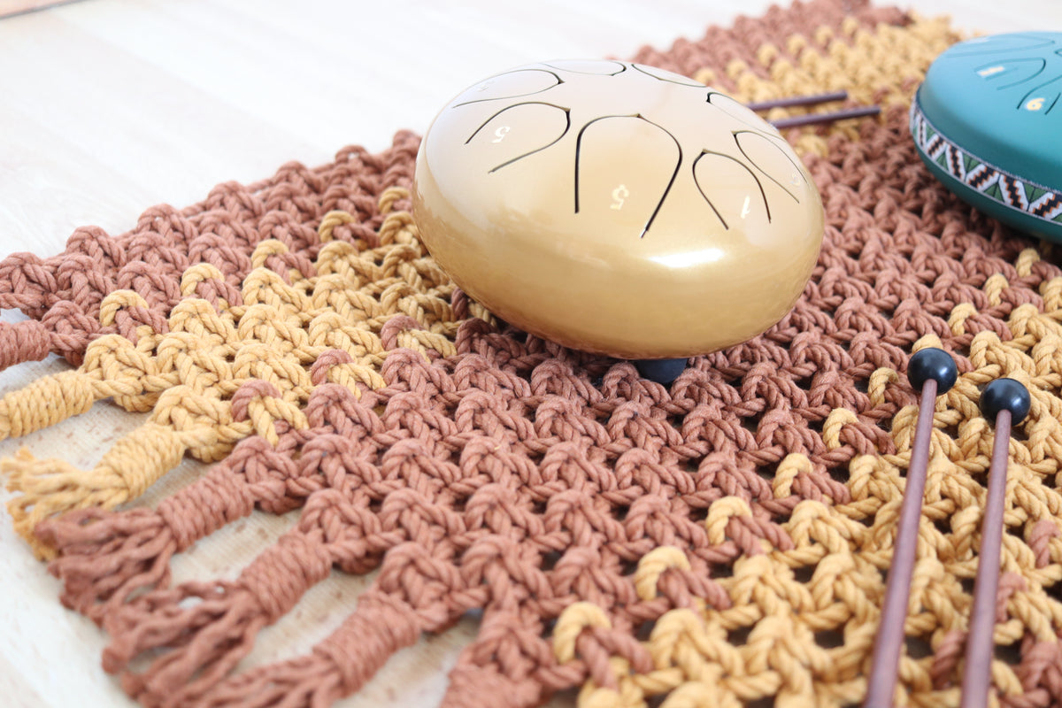 Percussion rug/mat for tongue drums and small drums