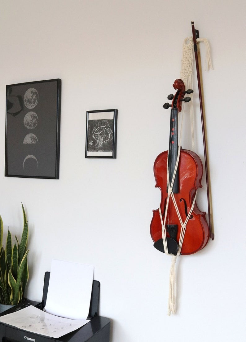 violin stand with bow holder