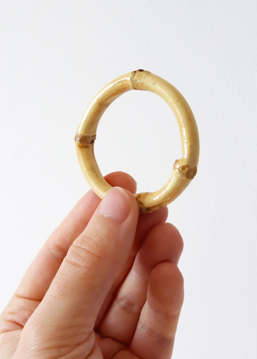 flute mount hanger